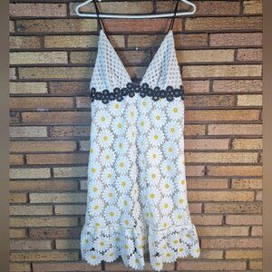 NWT Allen Schwartz Daisy Crochet Medium Dress